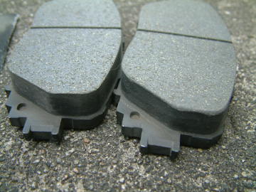 車のブレーキパッド