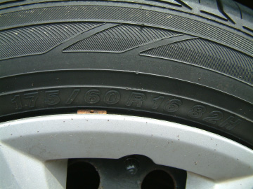 車のタイヤサイズ