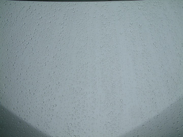 ゼロプレミアム施工後のボディーの状態（雨の日）