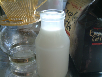 カフェオレを入れる時に使うもの