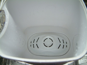 ポットタイプの浄水器のフィルターの交換手順3