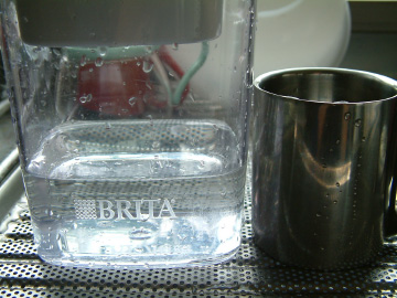 ポットタイプの浄水器