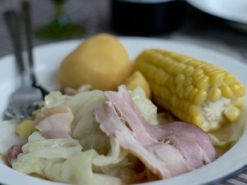 野菜のコンソメスープ