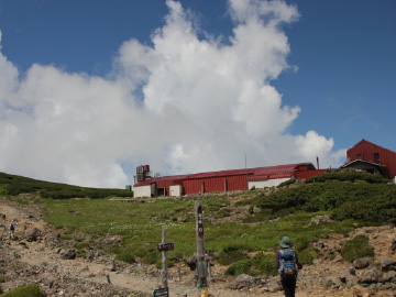 トッレッキングで宿泊する山小屋